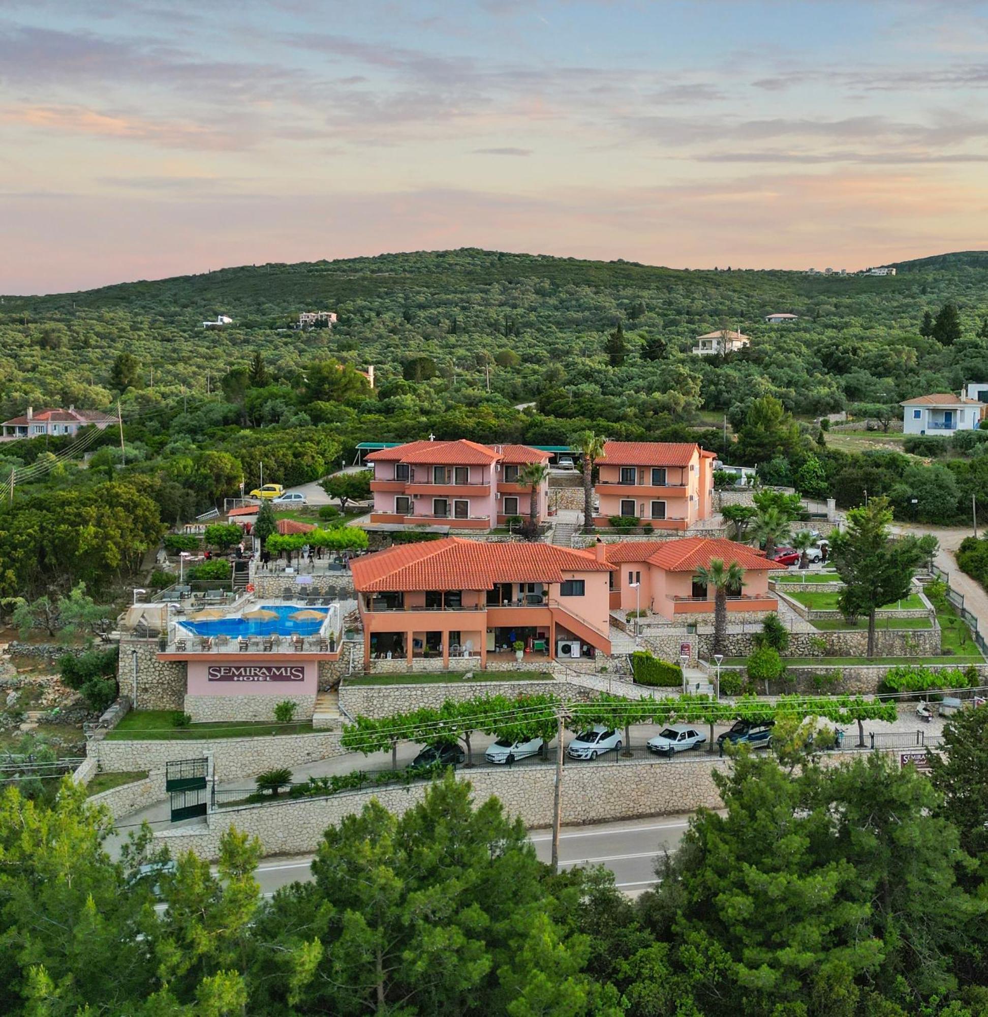 Semiramis Hotel Frínion Exterior foto